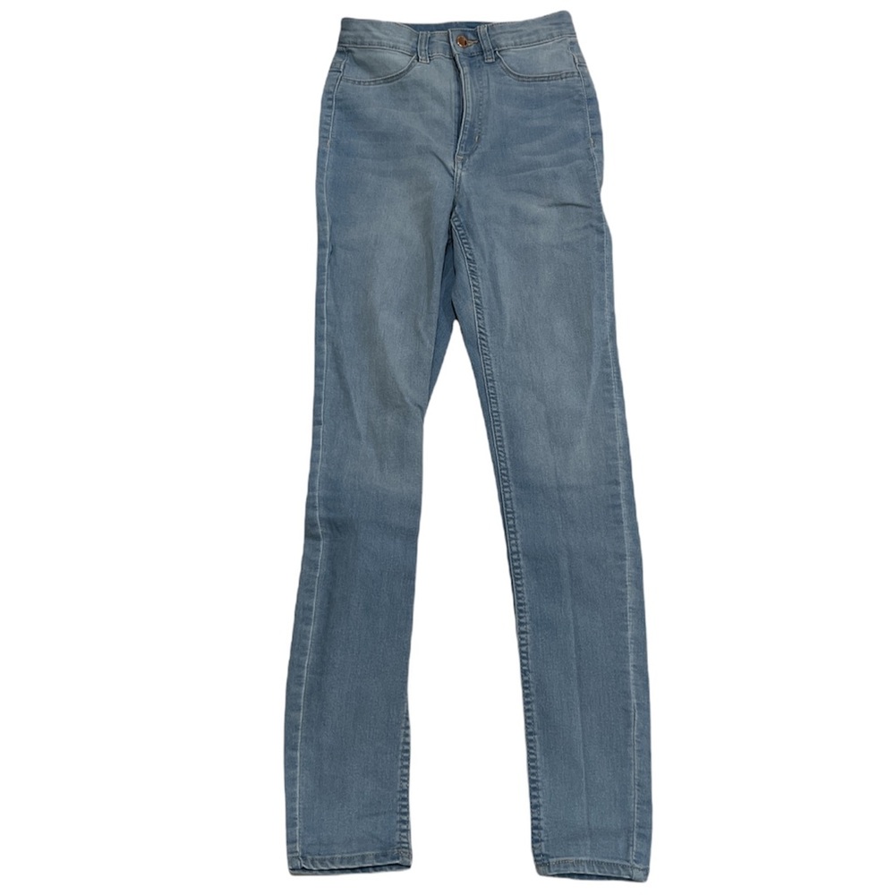 Light wash, super stretchy H&M jeans.